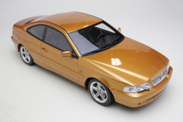 Volvo C70 Coupe 1998, kulta - Sulje napsauttamalla kuva