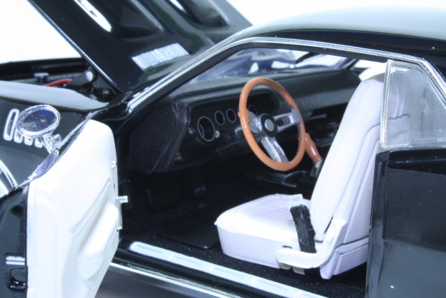 Plymouth Cuda 383 1971, black
