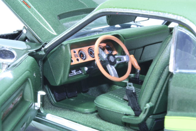 Dodge Challenger R/T 1970, tummanvihreä