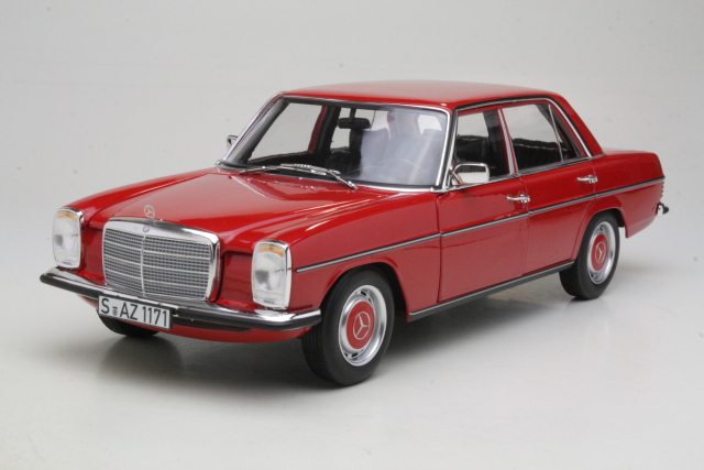 Mercedes 200 (w115) 1973, punainen