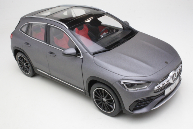 Mercedes GLA (H247) 2020, harmaa - Sulje napsauttamalla kuva