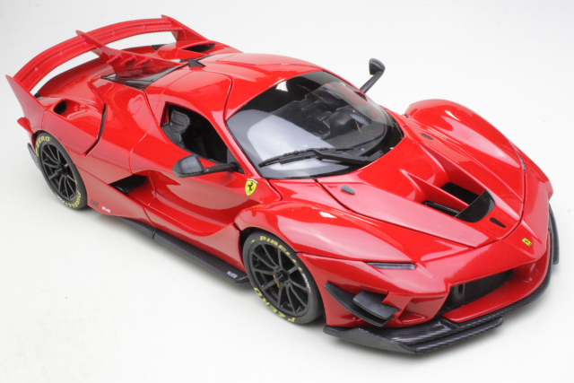 Ferrari FXX-K Evo Hybrid 6.3 V12 1050hp 2018, punainen - Sulje napsauttamalla kuva