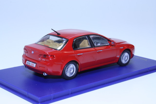 Alfa Romeo 159 2005, red
