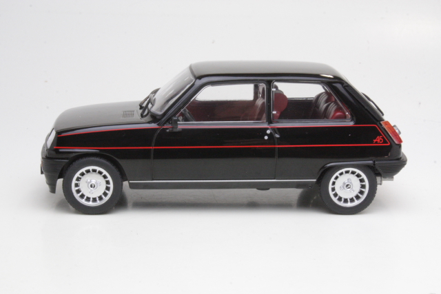 Renault 5 Alpine 1982, musta
