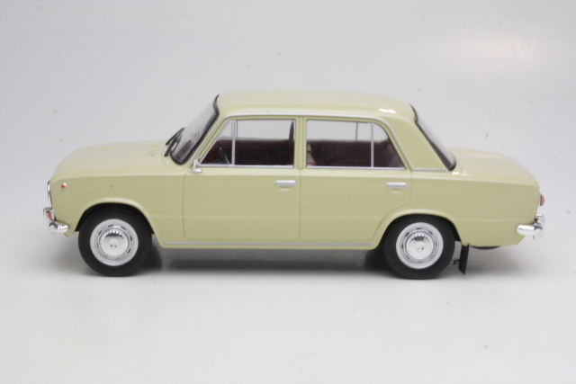 Lada 1200 1970, yellow
