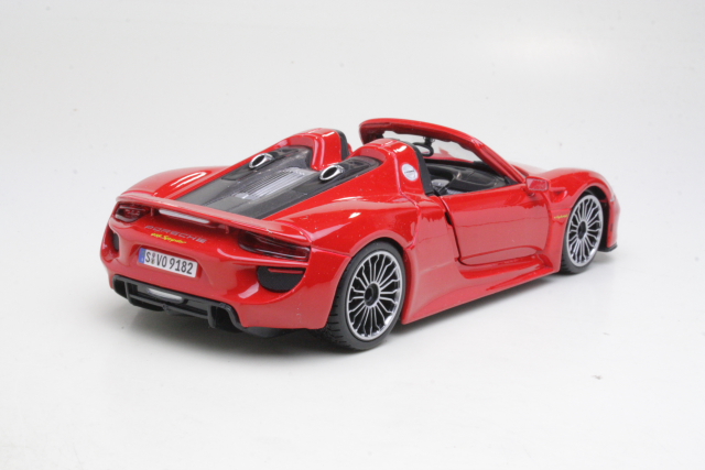 Porsche 918 Spyder 2015, red