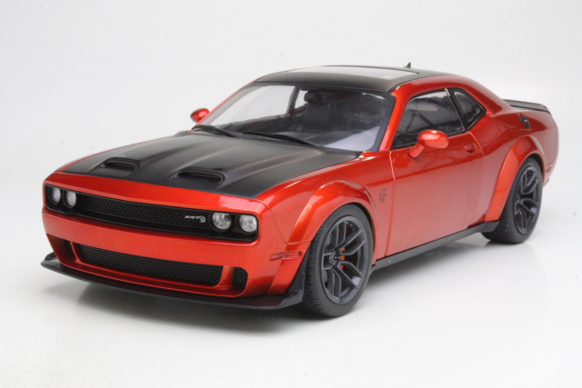 Dodge Challenger SRT Hellcat Redeye Widebody, oranssi - Sulje napsauttamalla kuva