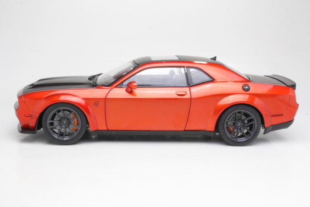 Dodge Challenger SRT Hellcat Redeye Widebody, oranssi - Sulje napsauttamalla kuva