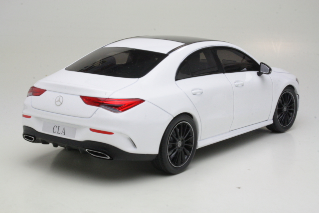 Mercedes CLA (C118) Coupe AMG Line 2019, valkoinen