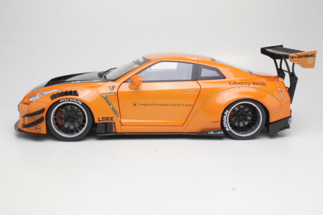 Nissan GTR 35 LB Work Type 2, oranssi - Sulje napsauttamalla kuva