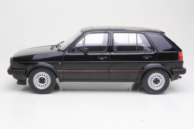 VW Golf 2 GTi 5d 1984, musta - Sulje napsauttamalla kuva