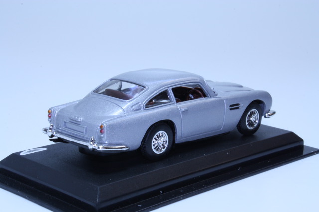 Aston Martin DB5 1963, silver