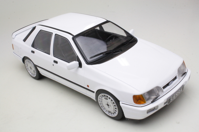 Ford Sierra Cosworth 1988, valkoinen - Sulje napsauttamalla kuva