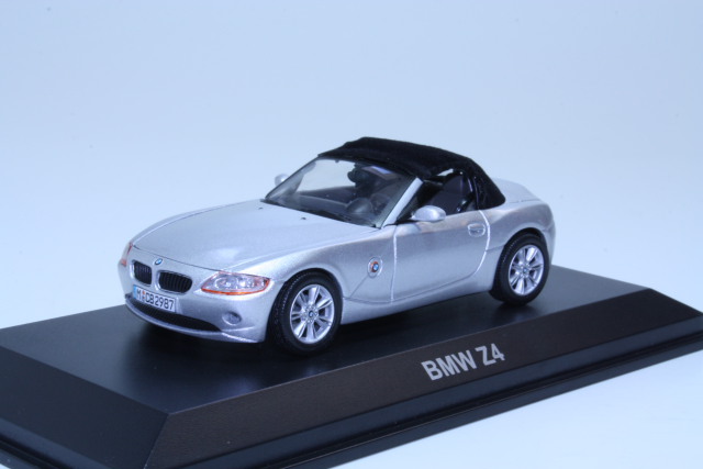 BMW Z4 2002, hopea