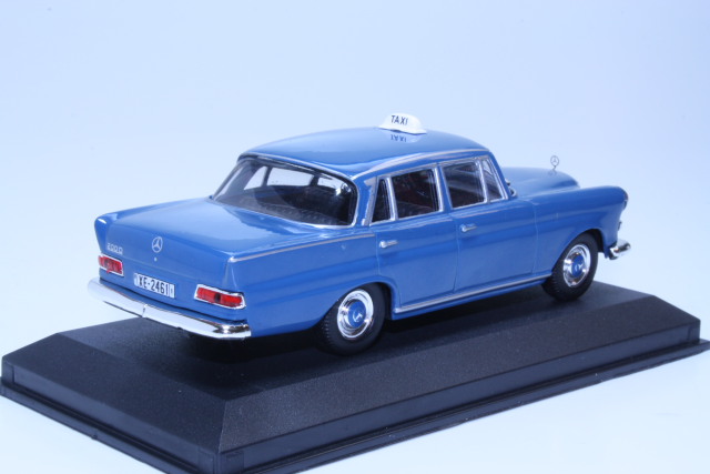 Mercedes 200D (w110) 1965 Taxi Athen, sininen
