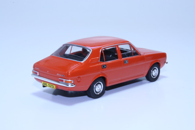 Morris Marina Saloon 1973, oranssi
