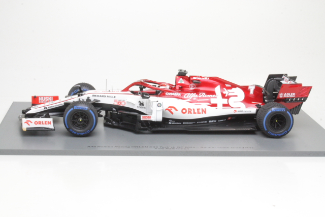 Alfa Romeo C39, Turkish GP 2020, K.Raikkonen, no.7 "w/Pit Board"