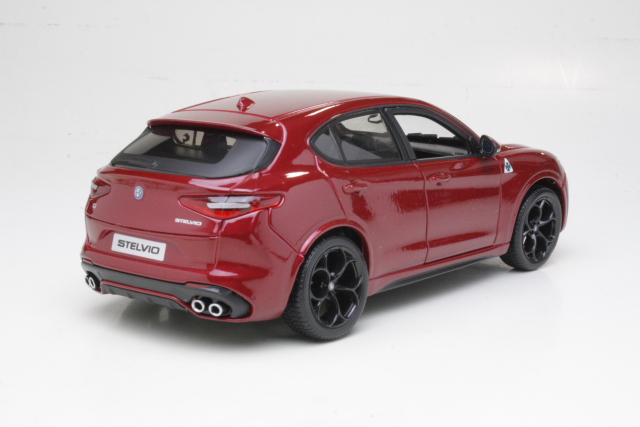 Alfa Romeo Stelvio Q4 Quadrifoglio V6 BiTurbo 2017, red