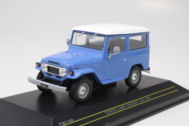 Toyota Land Cruiser FJ40 1973, sininen - Sulje napsauttamalla kuva