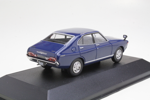 Nissan 160J Violet 1973, sininen