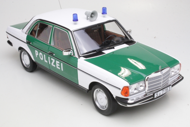 Mercedes 200 (w123) 1976 "Polizei" - Click Image to Close