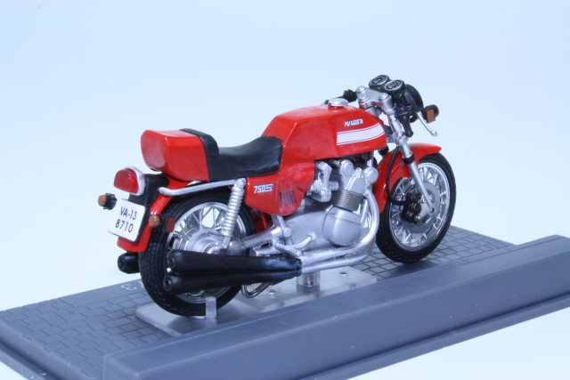 MV Agusta 750 S 1973, punainen