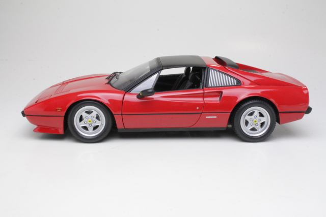 Ferrari 308 GTS Quattrovalvole, punainen - Sulje napsauttamalla kuva