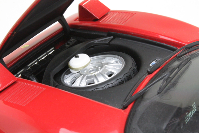 Ferrari 308 GTS Quattrovalvole, punainen