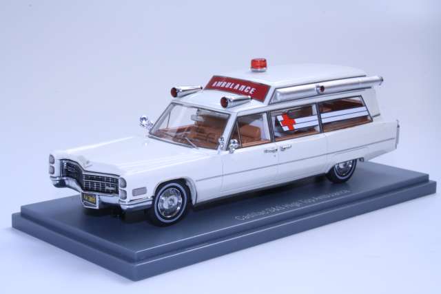 Cadillac S&S Ambulance 1966, valkoinen - Sulje napsauttamalla kuva