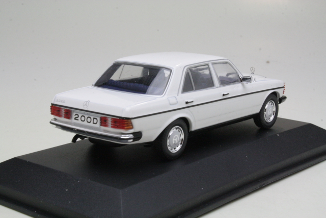 Mercedes 200D (w123) 1976, valkoinen