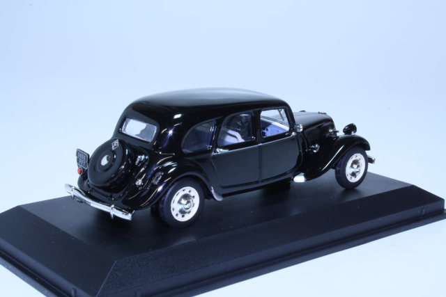Citroen Traction 15/6 Familiare 1938, musta
