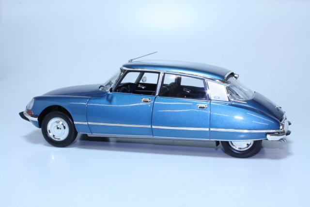 Citroen DS23 Pallas 1974, sininen