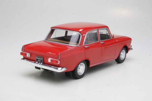 Moskvitch 412, red