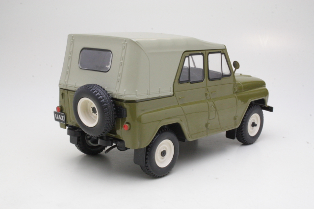UAZ 469, vihreä