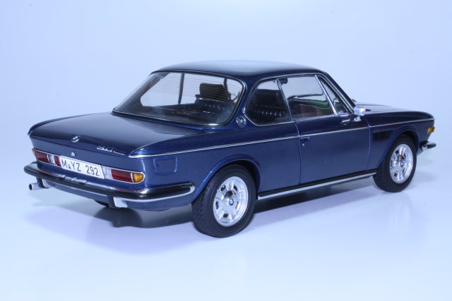 BMW 3.0 CSi 1971, dark blue