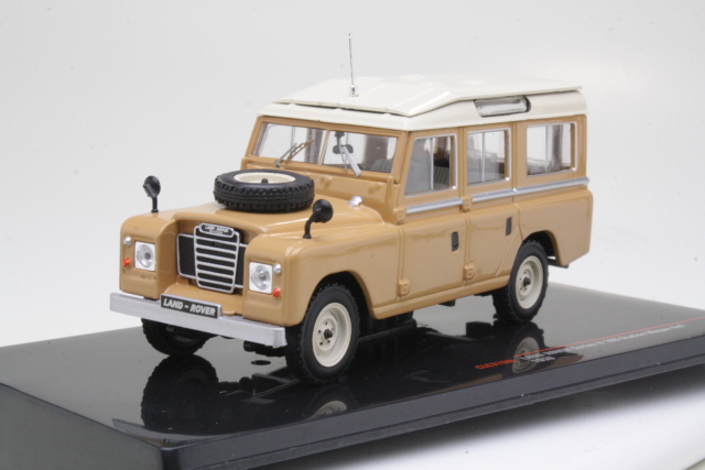 Land Rover Series II 109 Station Wagon 4x4 1958, beige - Sulje napsauttamalla kuva