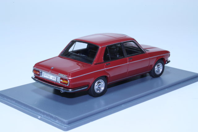 BMW 2800 (e3) 1969, dark red