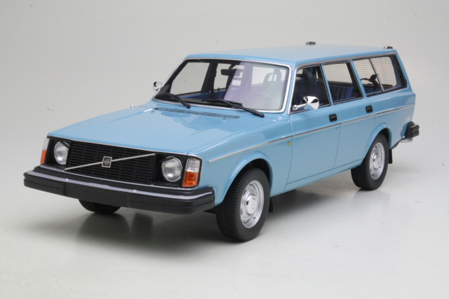 Volvo 245DL Station Wagon 1975, vaaleansininen