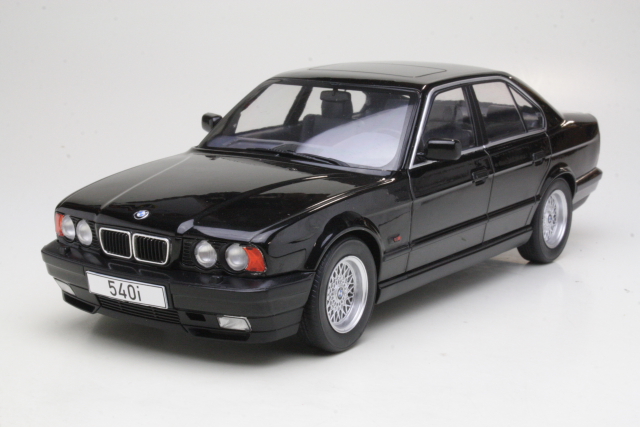 BMW 540i (e34) 1992, musta - Sulje napsauttamalla kuva