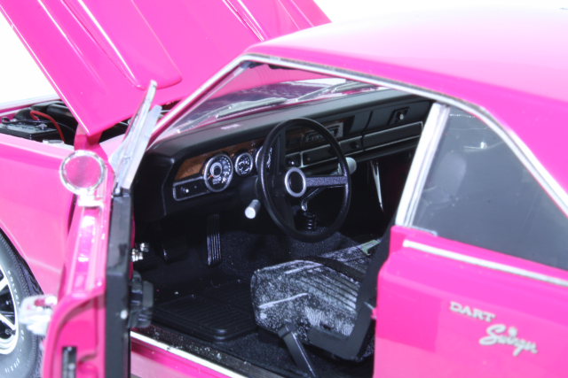 Dodge Dart Swinger 340 1970, vaaleanpunainen
