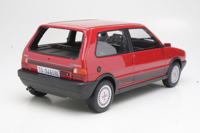 Fiat Uno Turbo i.e.1987, punainen - Sulje napsauttamalla kuva