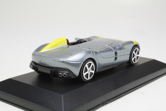 Ferrari Monza SP1 2018, hopea/keltainen