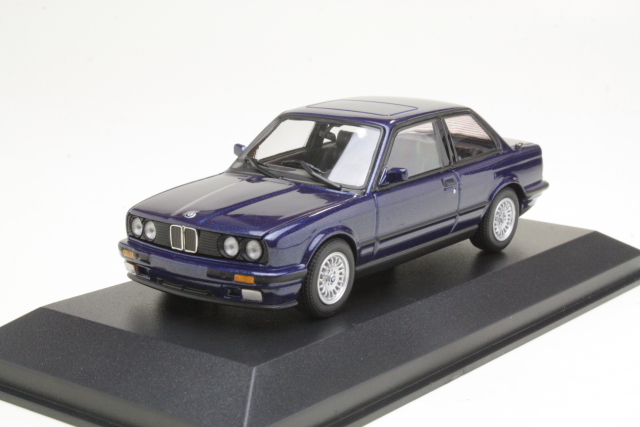 BMW 3-Series (e30) 1989, dark blue