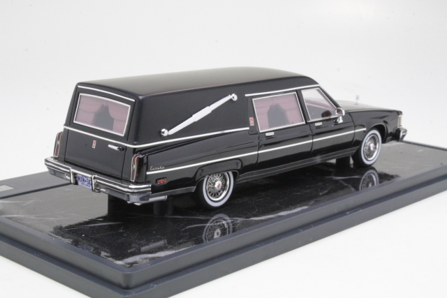 Oldsmobile Ninety Eight Eureka Regent Landaulet 1983 hearse