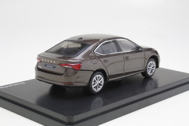 Skoda Octavia IV 2020, brown