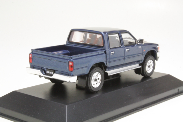 Toyota Hilux SR5 1997, tummansininen