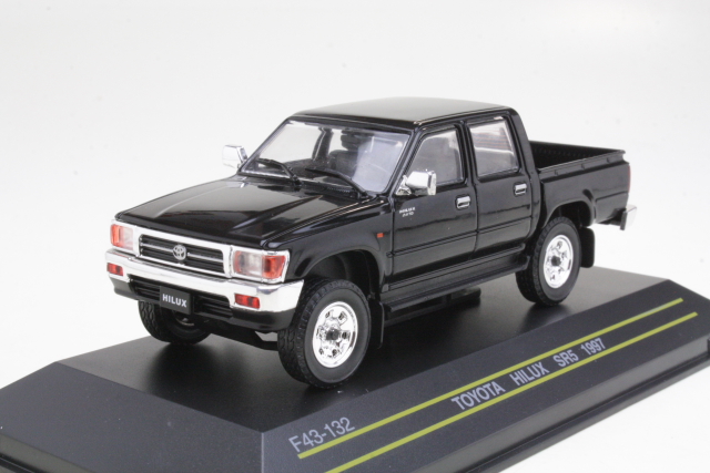 Toyota Hilux SR5 1997, black