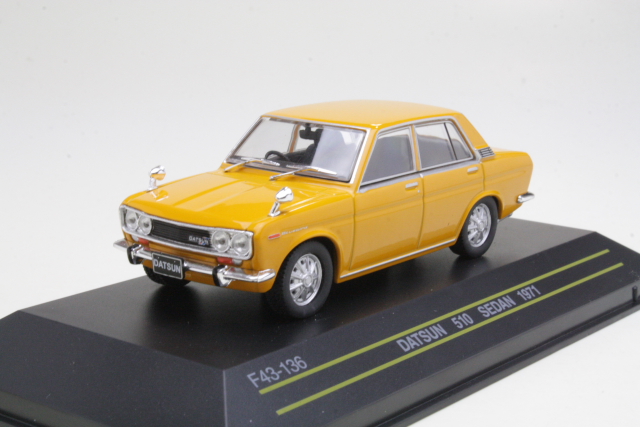 Datsun 510 Sedan 1971, yellow