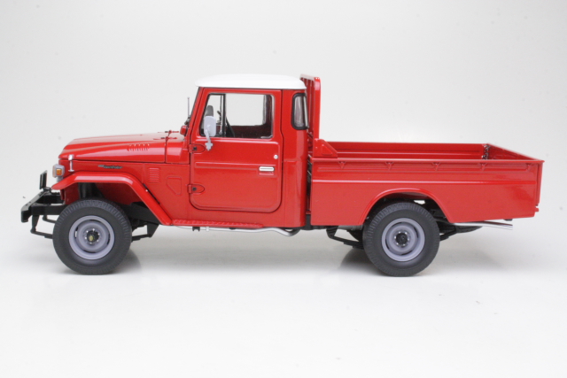 Toyota Land Cruiser 4x4 Pick-Up 1980, red