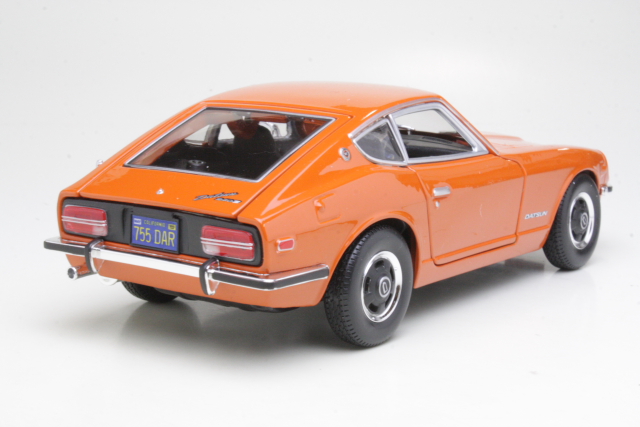 Datsun 240Z 1971, oranssi - Sulje napsauttamalla kuva